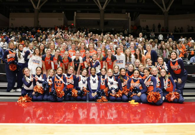 Wakeland Volleyball Team Advances to UIL State Championship Match