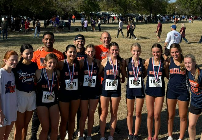 Cross Country Runners, Teams Earn Medals at Region Meet